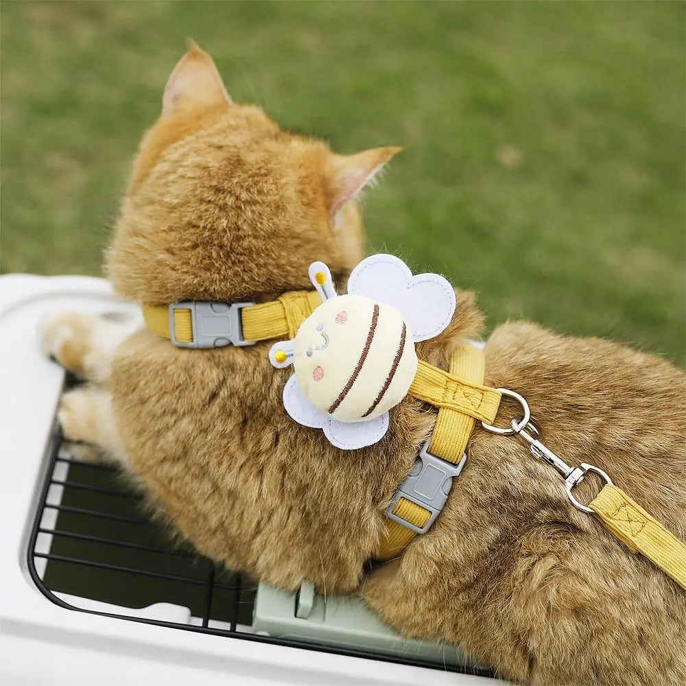 Ihubei Adjustable Cat Harness and Leash Set - Escape-Proof Design for Stress-Free Walks, Lightweight & Durable for Small to Medium Cats